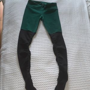 Alo yoga pants
